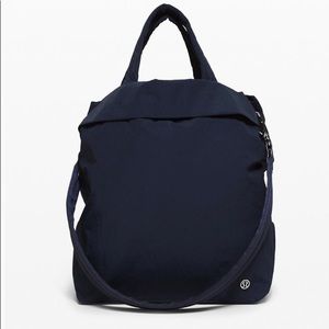Lululemon On My Level Bag 19L